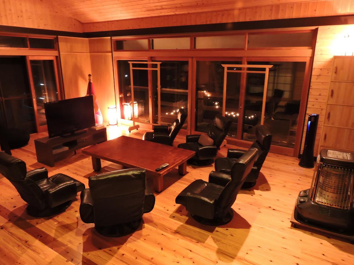 Momiji Guesthouse Cottages - Alpine Route 大町市 エクステリア 写真